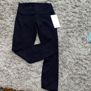 Never worn Lulu Lemon Wonder Under Leggings!